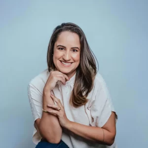 Ana Nienov | Psicóloga Clínica (CRP 18/01556)